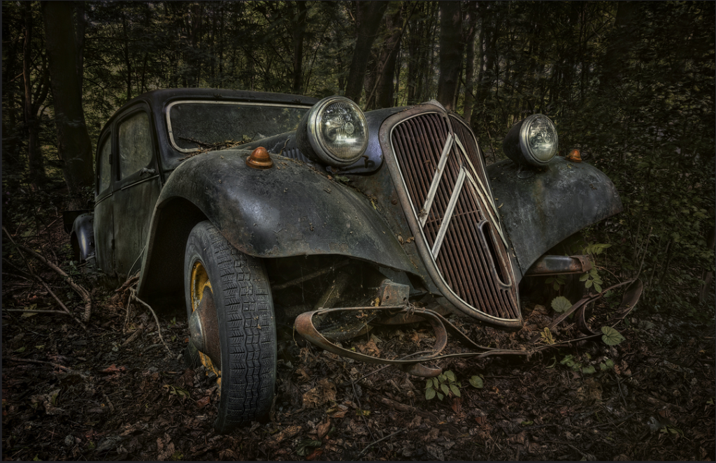 Abandoned car 1